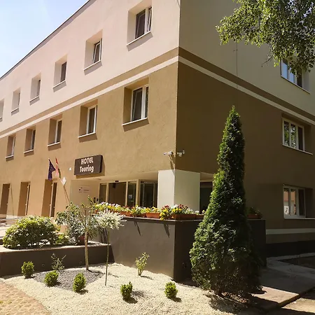 Touring فندق نايغكانيشا