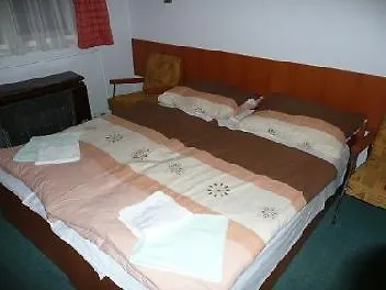 Szálloda Touring 2*